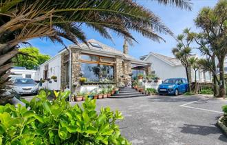 Aquarius Bed & Breakfast