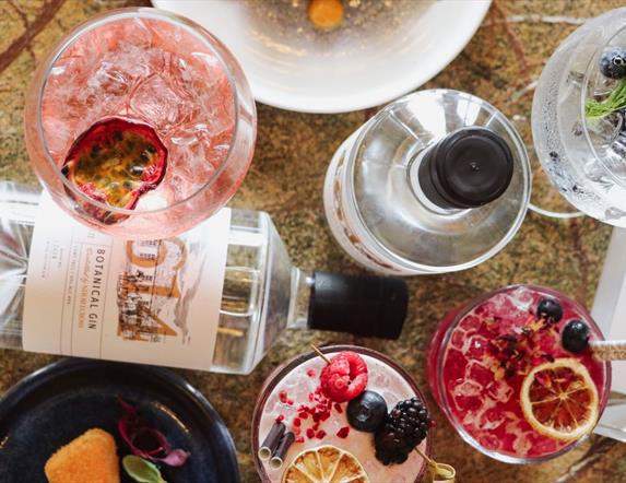 1614 Gin Evening