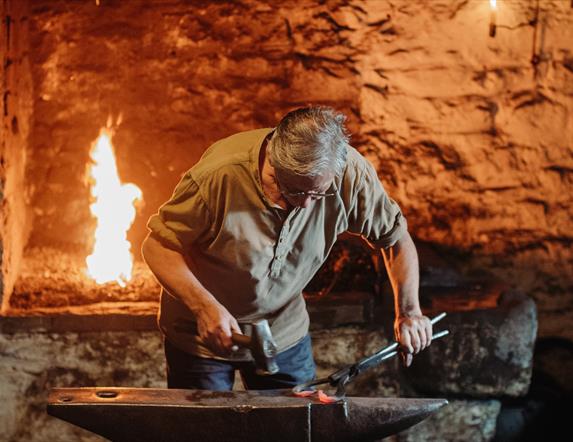 See traditional building skills in action at the Ulster Folk Museum