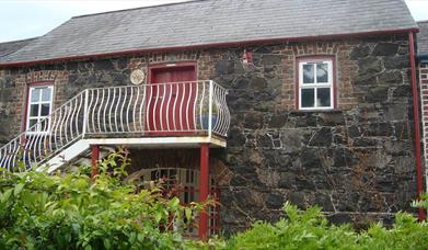 Ballydougan Pottery Courtyard Cottages - Wheat Loft Apartment