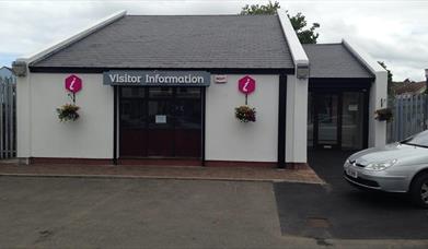 Image of outside of Visitor Information Centre building street view