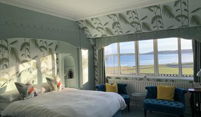 Double bedroom overlooking Ballyholme Bay