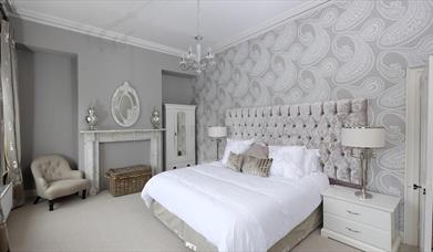 Willoughby Place