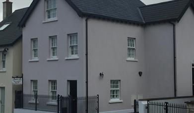 Strandview Beach House - Apt 1E