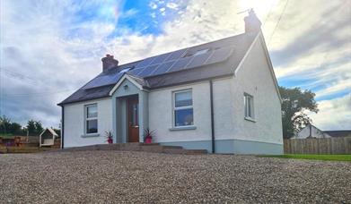 Exterior view of Kingarrow Cottage