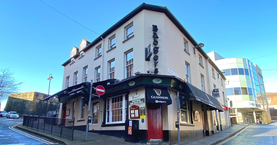 Badgers Bar And Restaurant - Derry~Londonderry - Discover Northern Ireland