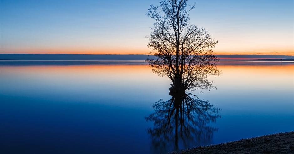 Antrim Lough Shore Park - Antrim - Discover Northern Ireland