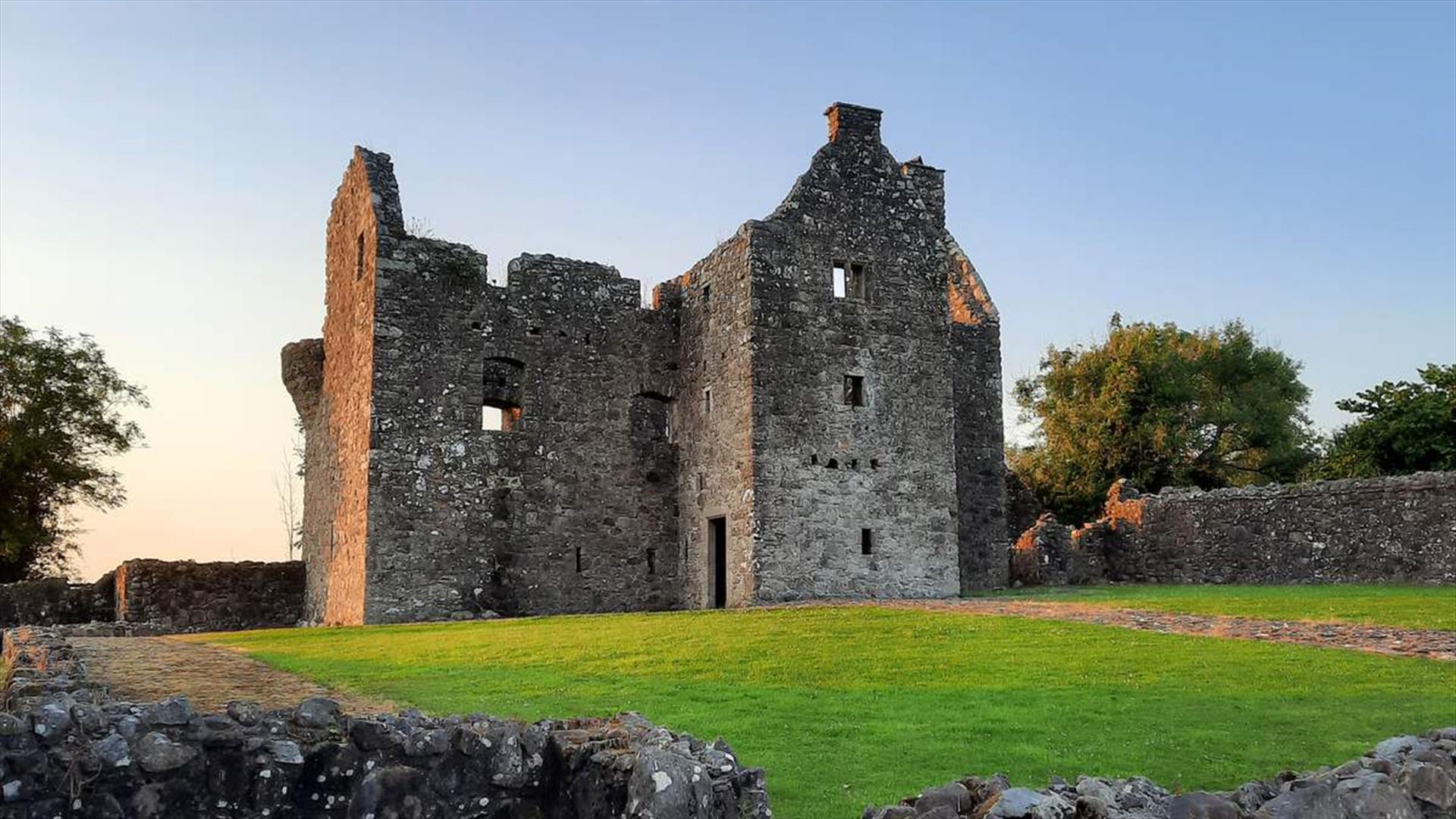 Tully Castle