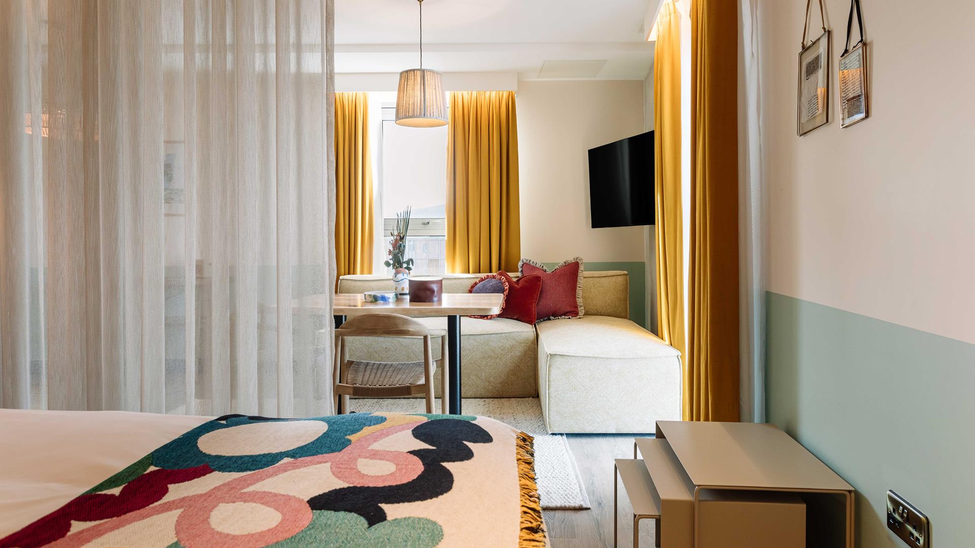 Room 2 Belfast