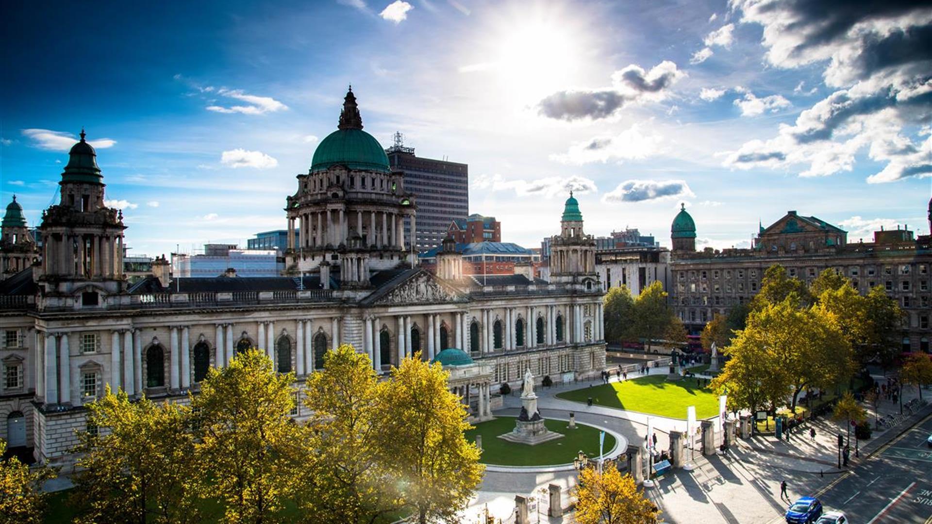 Belfast City Hall - Belfast - Discover Northern Ireland