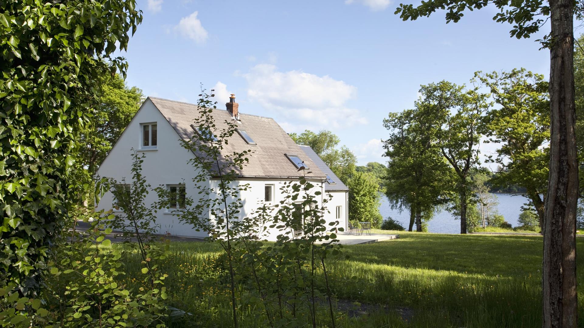 Finn Lough - Lakeside Villas