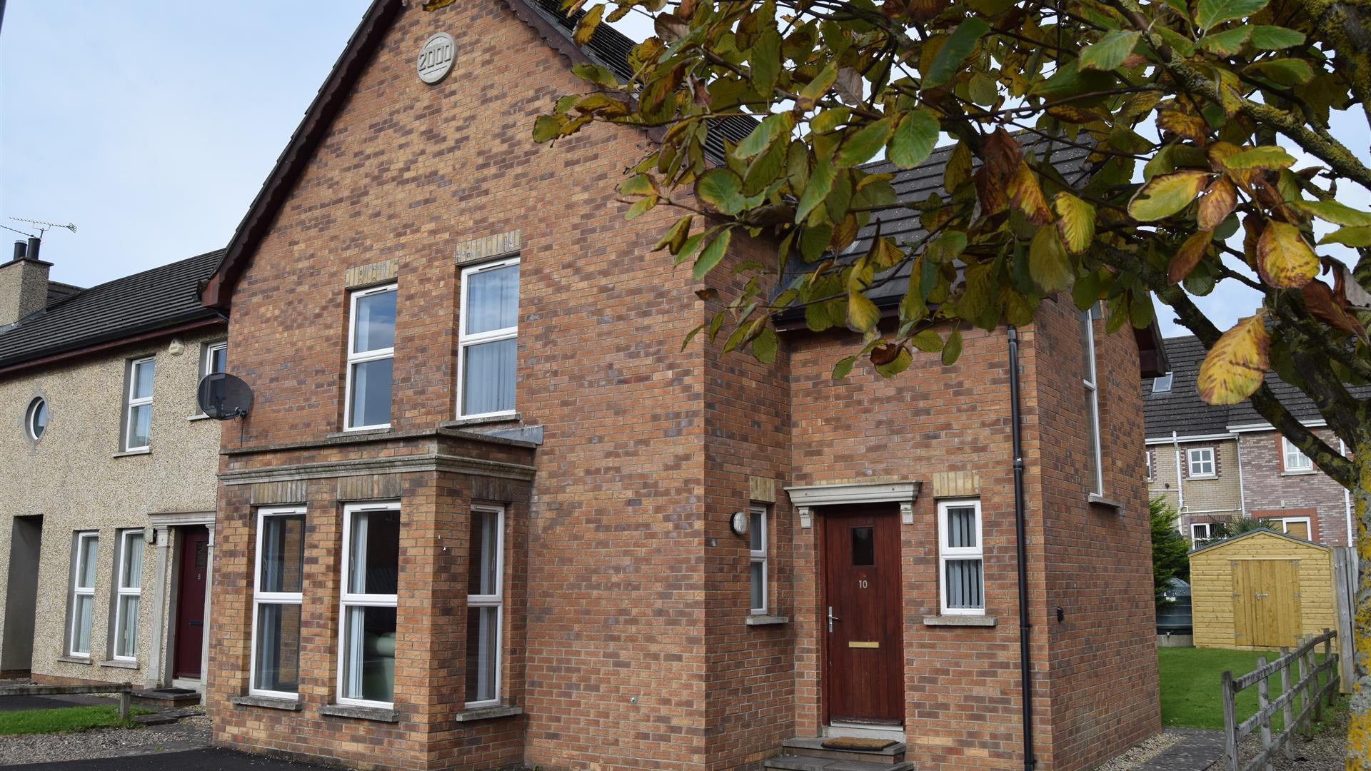 10 Millfort Close