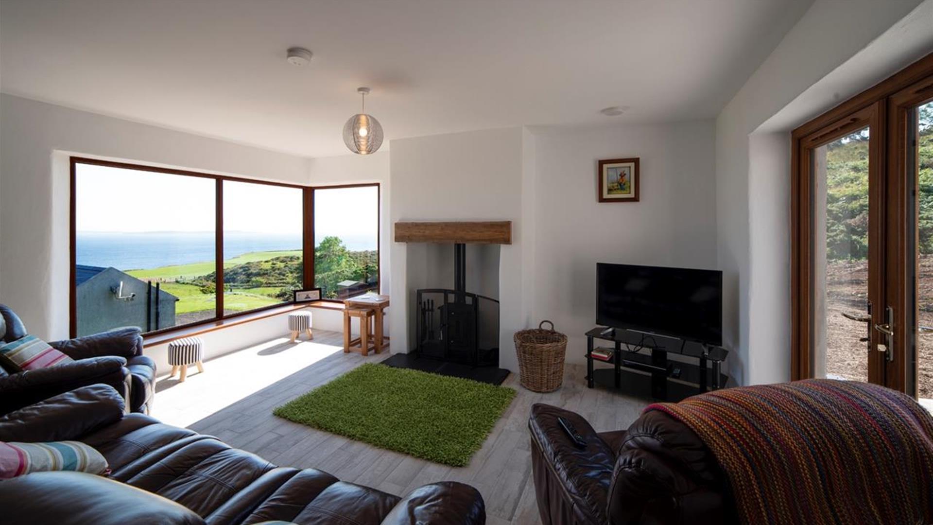 Kinbane Self Catering Cottages - Makem's Cottage