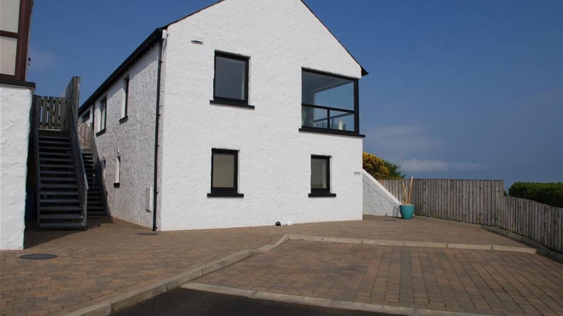 exterior of Atlantic Lookout Holiday accommodation