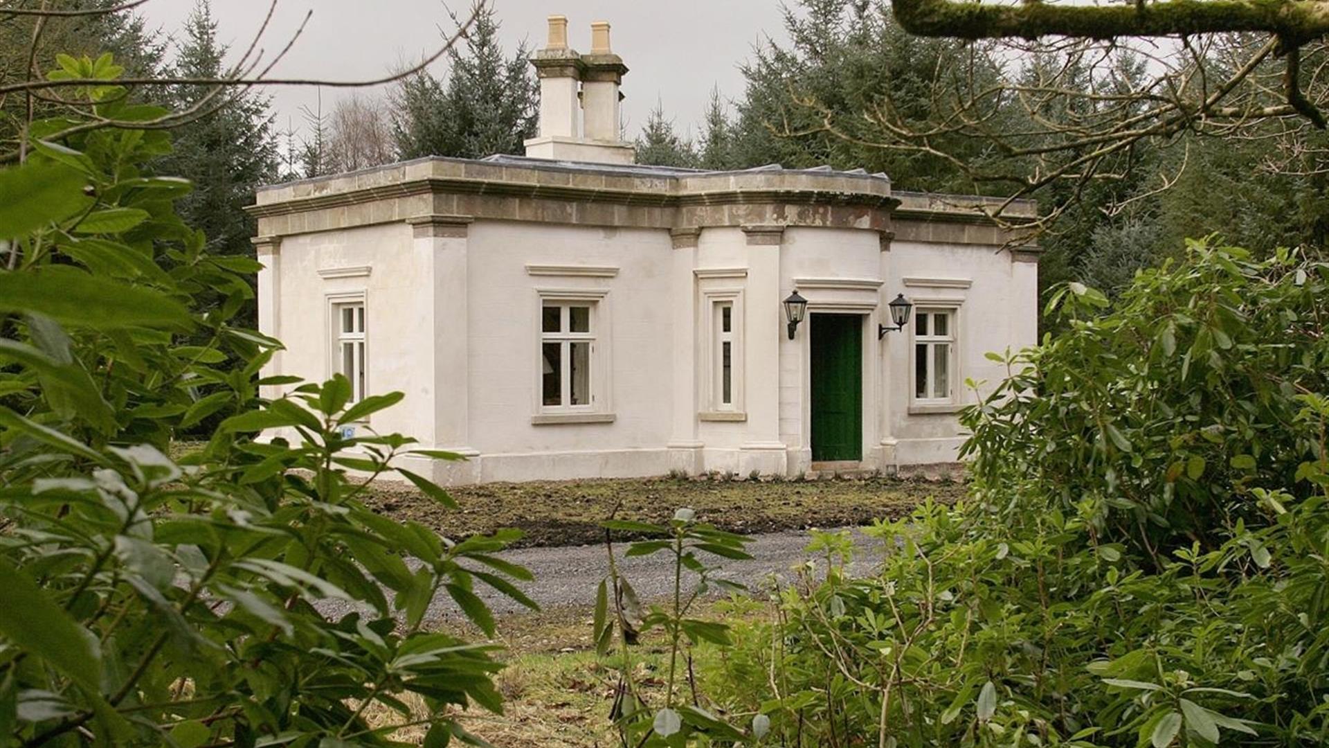 Triumphal Arch Lodge