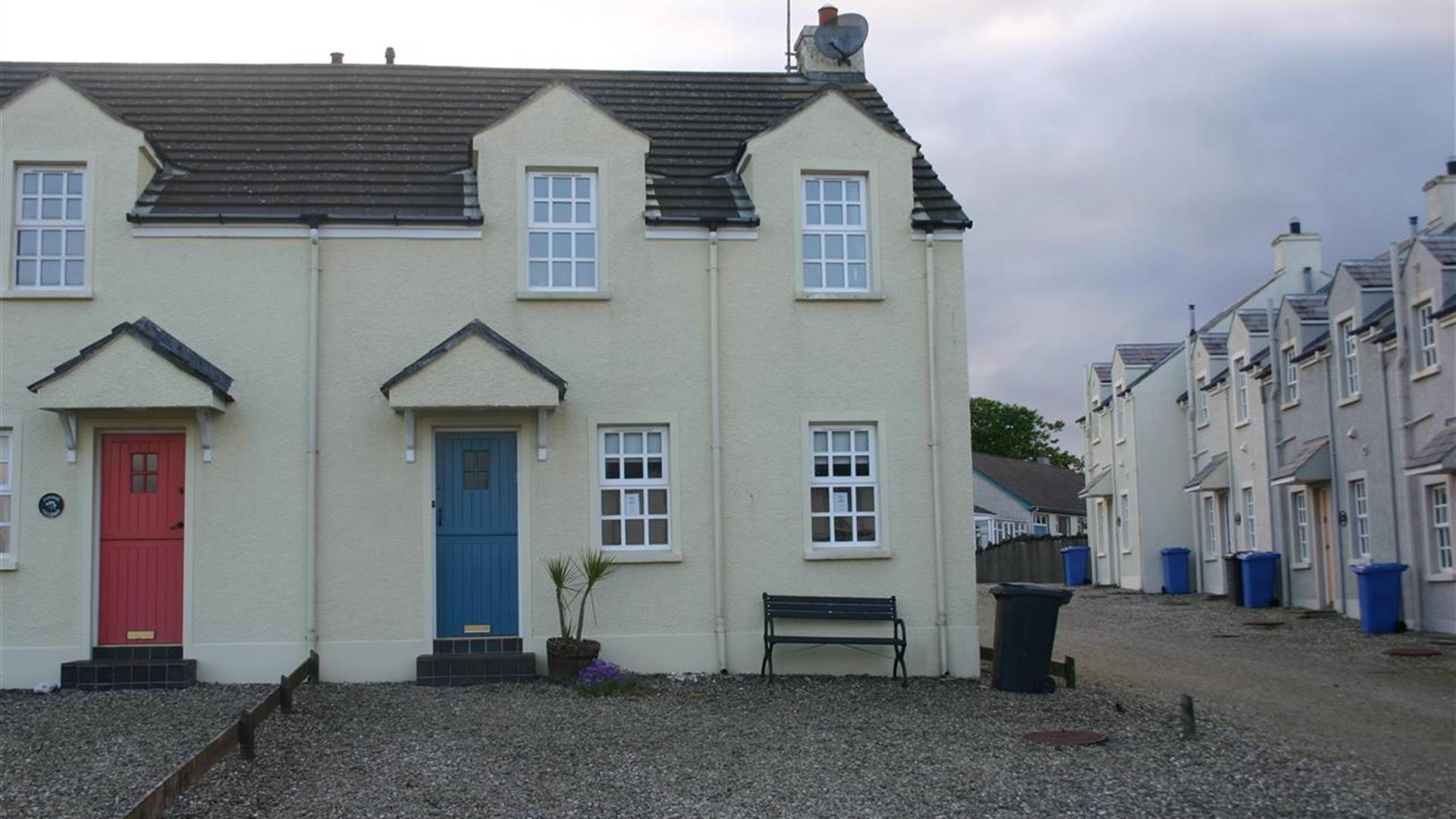 1A Dunluce Park