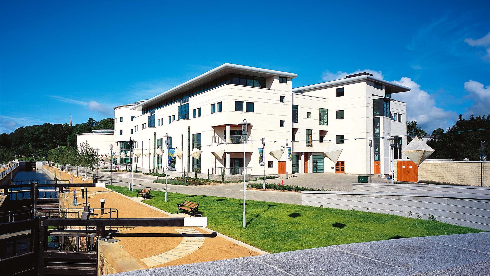 Image shows front of the Civic Centre which houses the Island Arts Centre