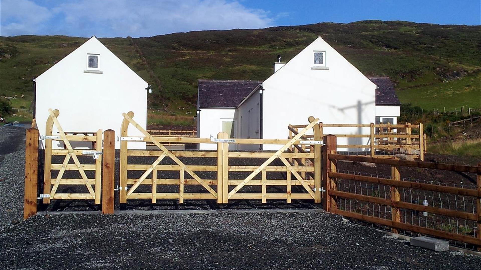 Happy Vale - Meelbeg Cottage, Bryansford, Newcastle