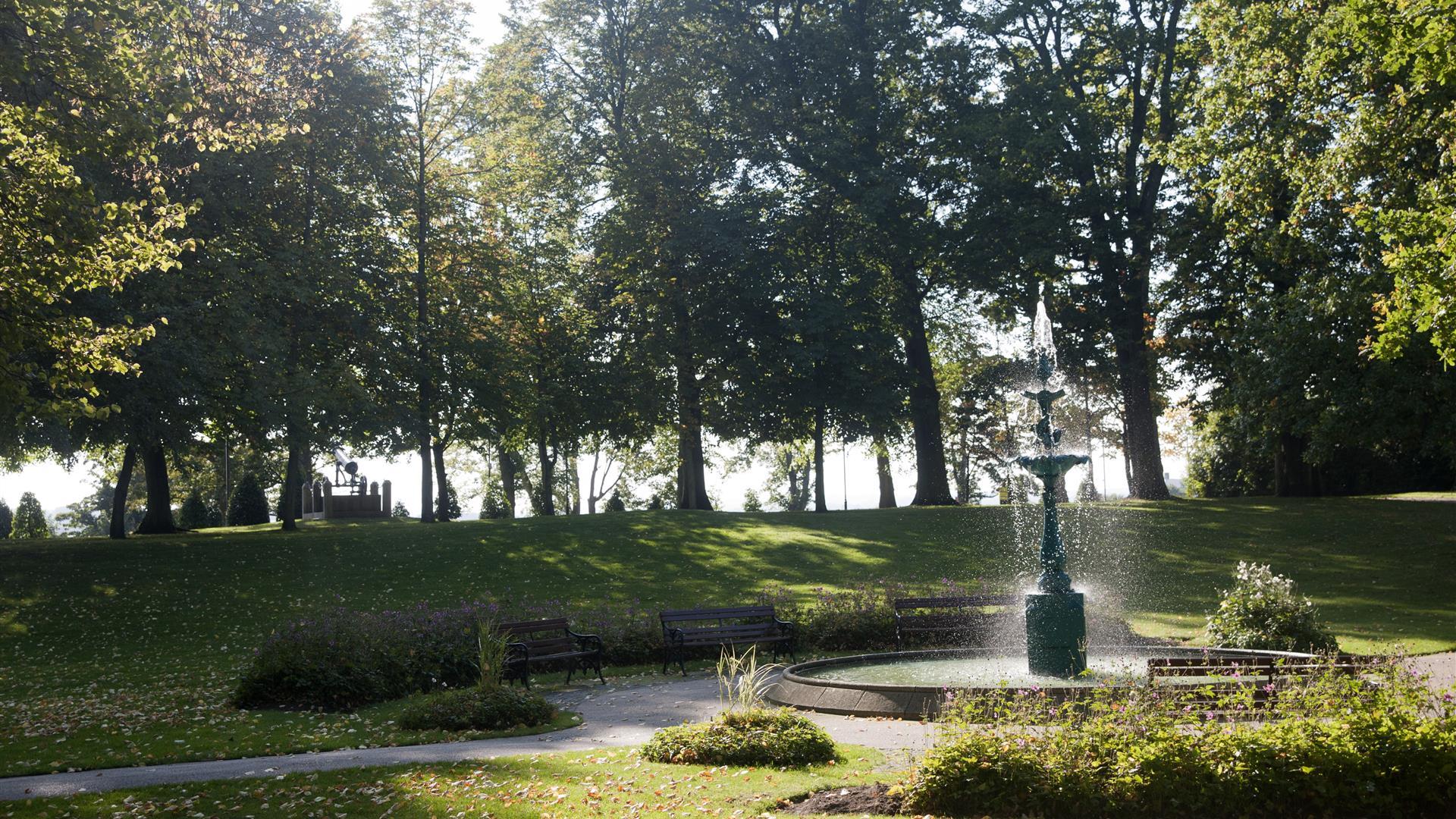 Image is of gardens and Wallace fountain