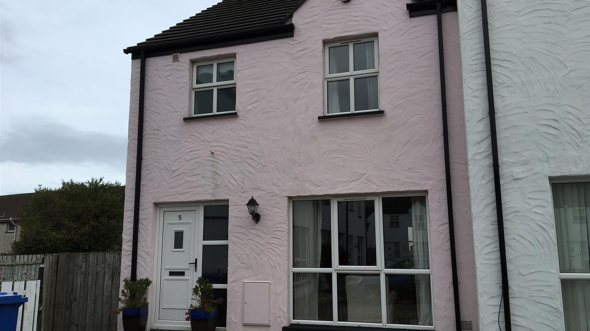 Rose Cottage - 5 Strand Cottages