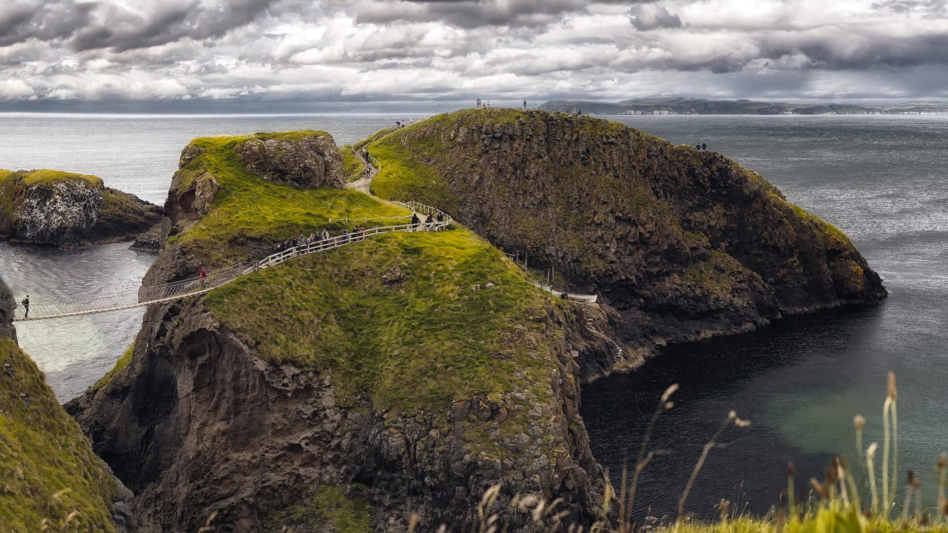 Carrick-a-Rede Rope Bridge - Ballintoy - Discover Northern Ireland