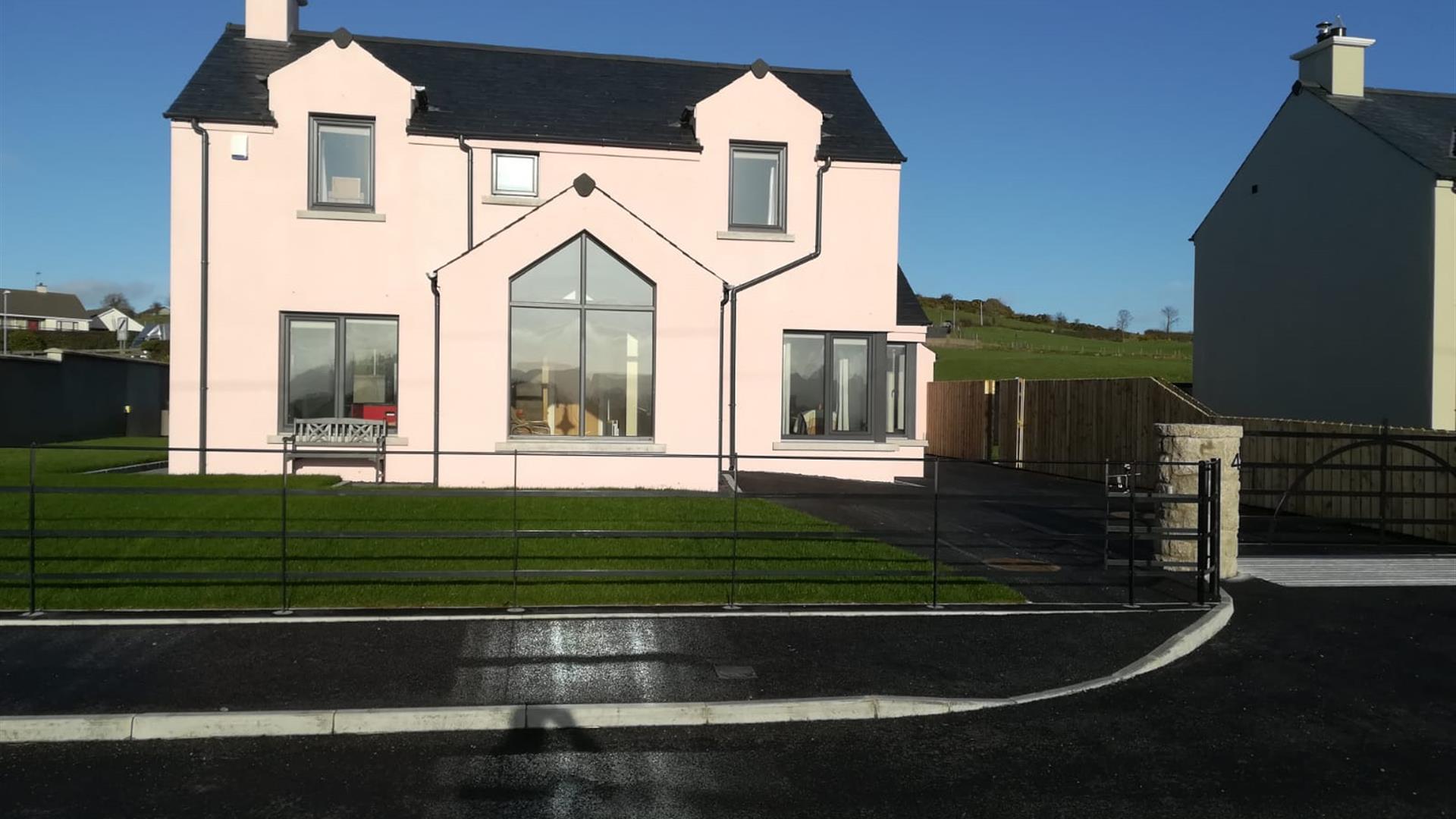 Gromoth Cottages A