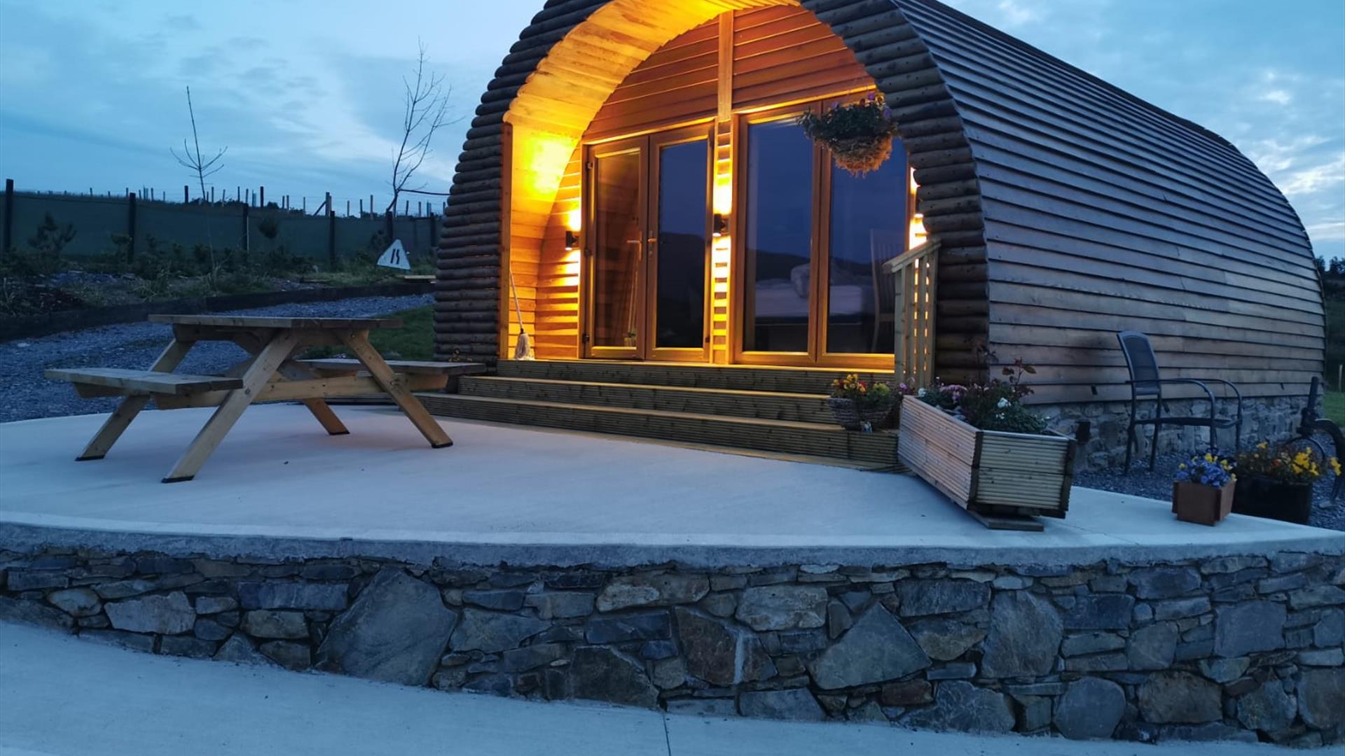 Tollymore Log Cabin - Robin's Nest