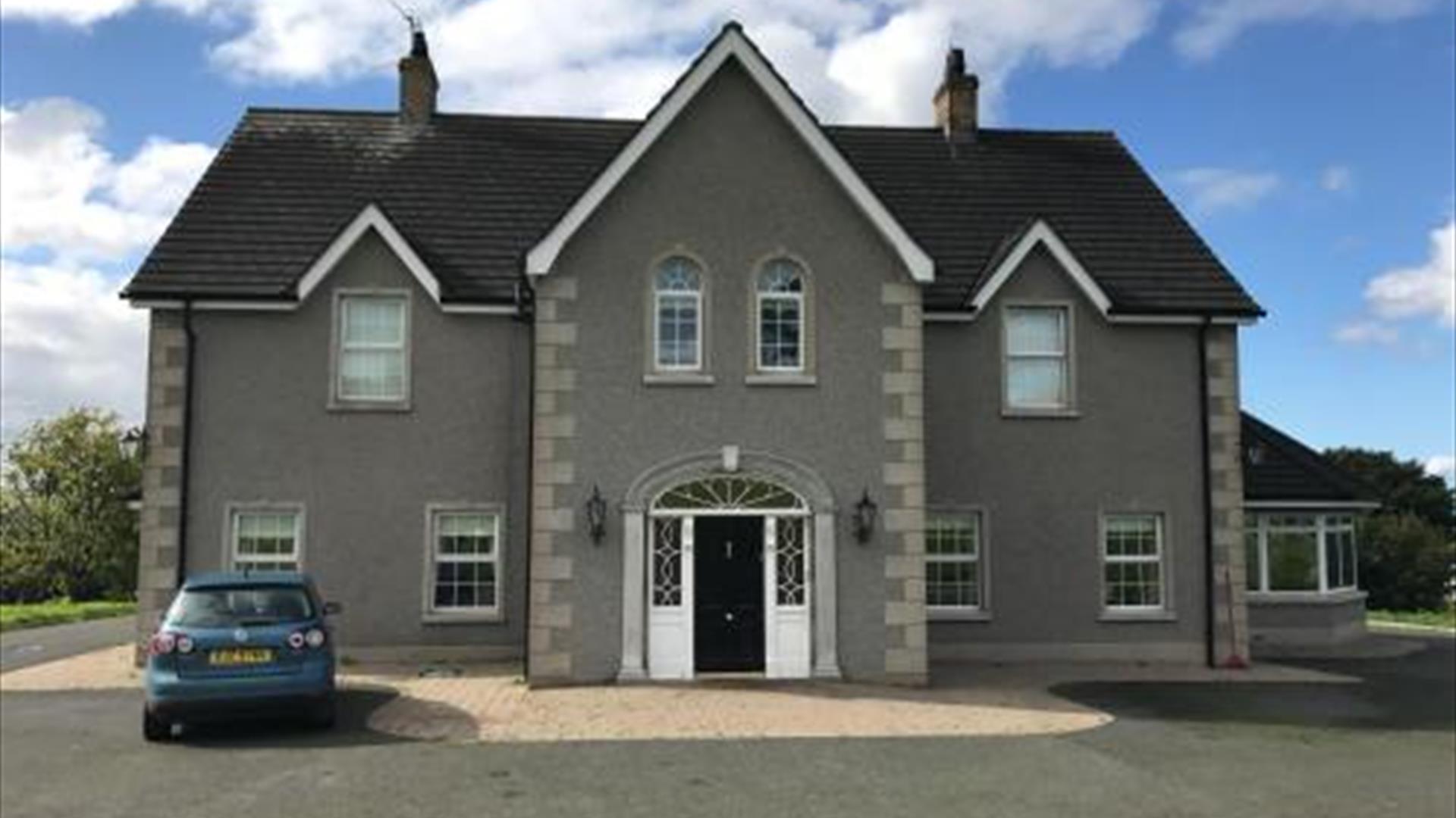 Front view of Kilcreeny Lodge