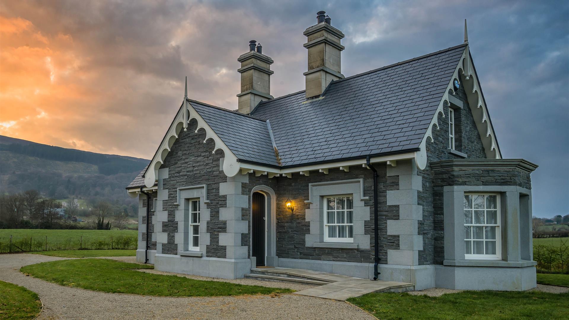 Luxury Self Catering Gatelodge in Slieve Gullion