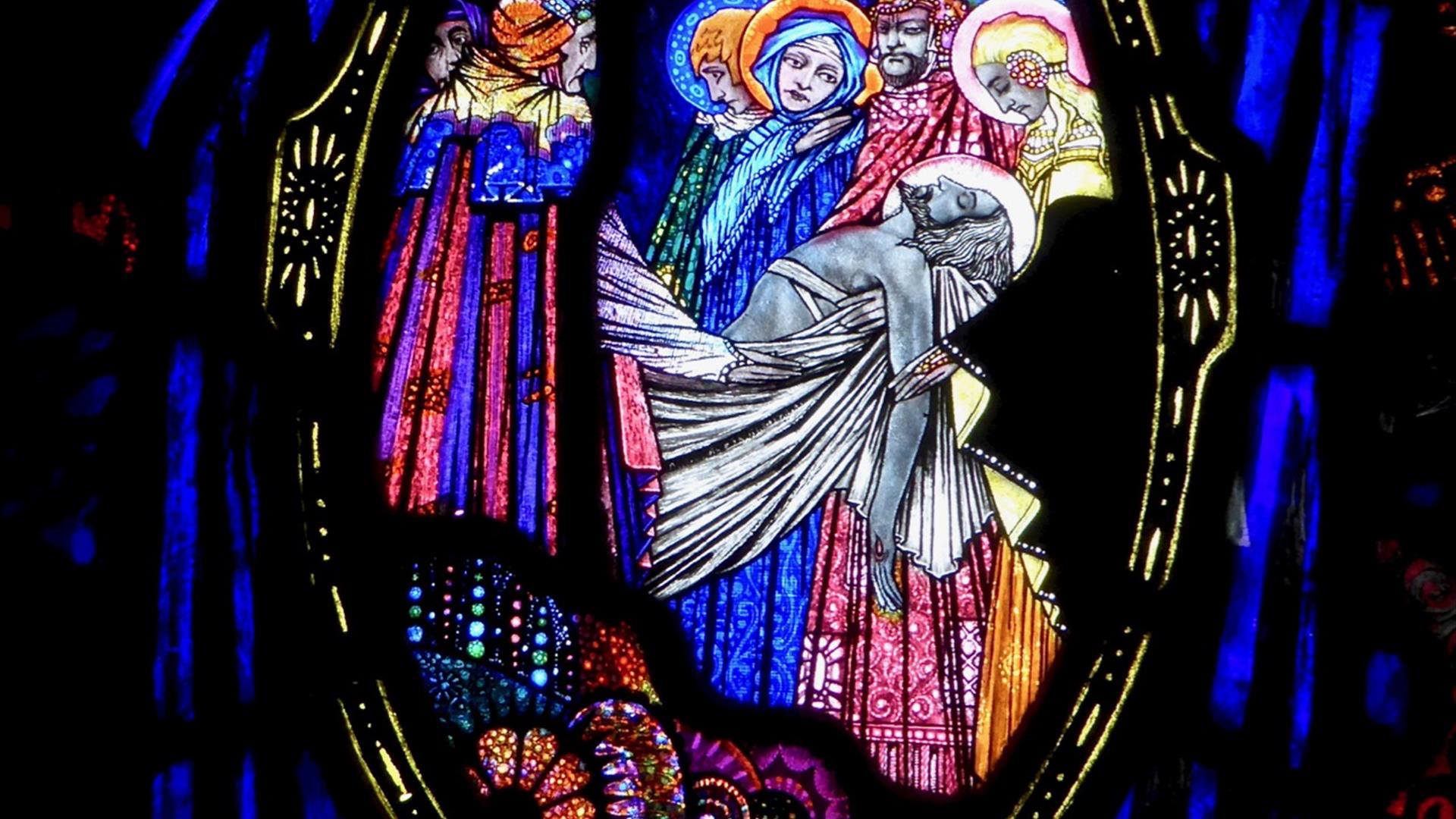 Harry Clarke - The Irishman Whose Stained Glass Windows Will Blow Your Mind!