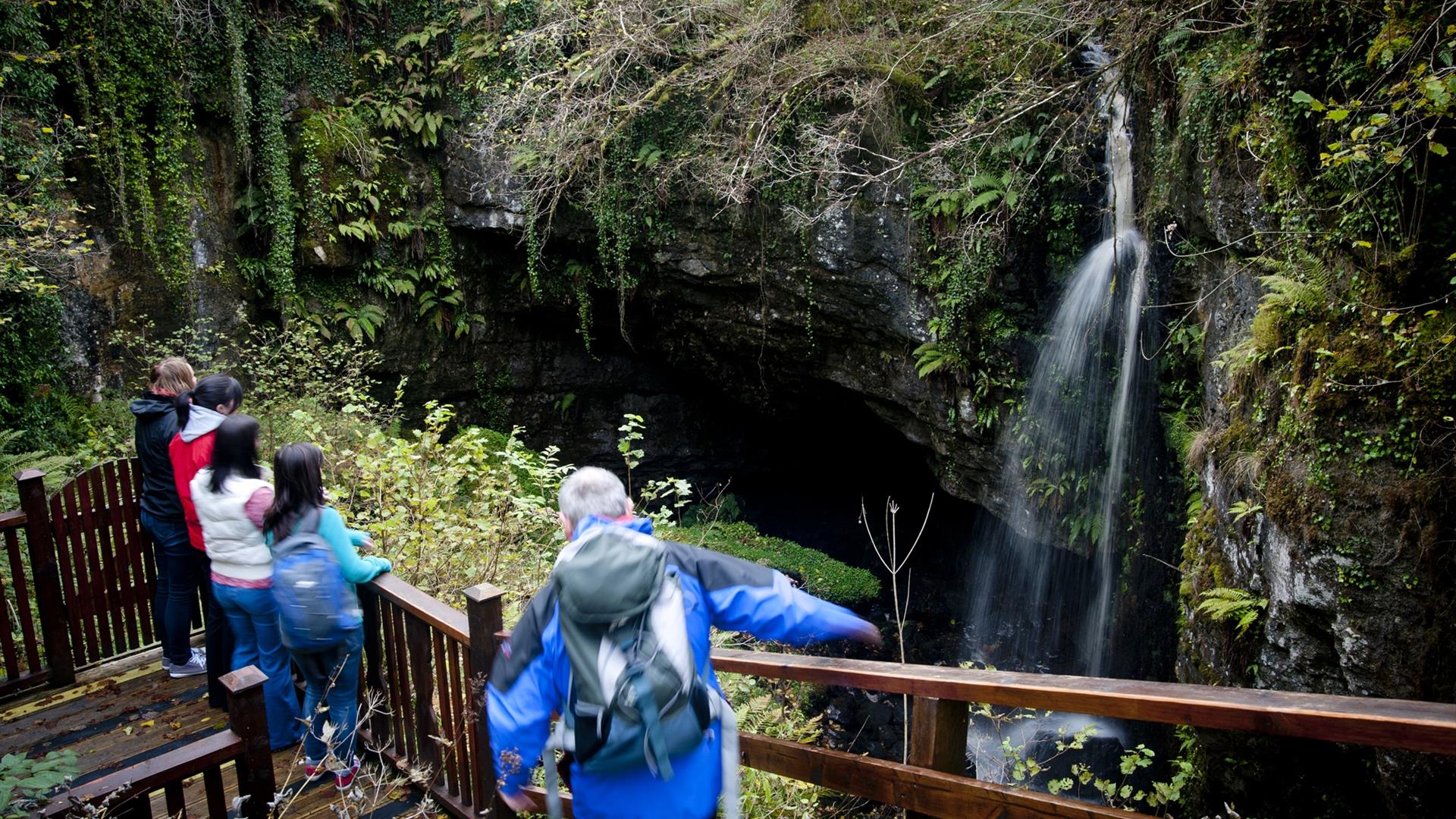 Pollnagollum Cave Walk