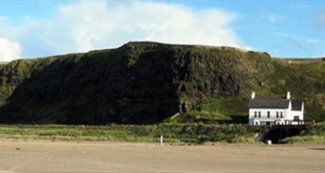 Downhill Beachhouse Castlerock