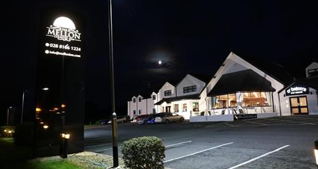 Mellon Country Inn Hotel