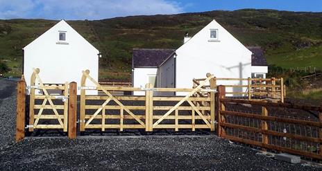 Happy Vale - Meelbeg Cottage, Bryansford, Newcastle