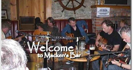 Mackens Bar