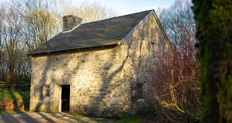 Explore Indigenous People and the impact of emigration to North America with a guided tour of the Ulster American Folk Park