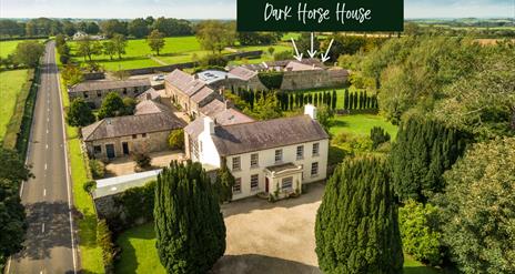 Limepark Self Catering - Dark Horse House