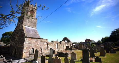 a photograph of a graveyard