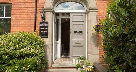 Maryville House Tearooms & Boutique B&B