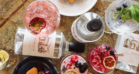 1614 Gin Evening