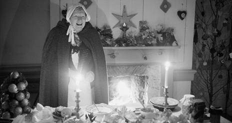 Image of Thanksgiving table spread at Ulster American Folk Park