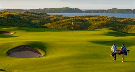 Discover Ireland’s
World Class Golf Tours
We specialise in creating luxury golf experiences, showcasing the stunning courses, breath-taking scenery, a