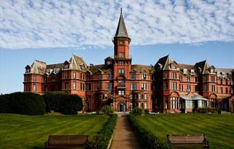 Slieve Donard Exterior