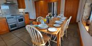 Annalong Stone Barn kitchen/dining area