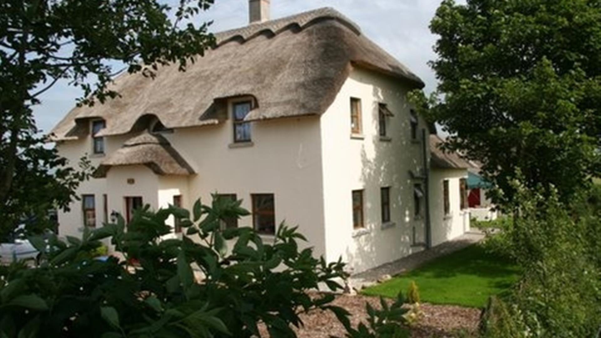 Bushmills Thatched Cottage