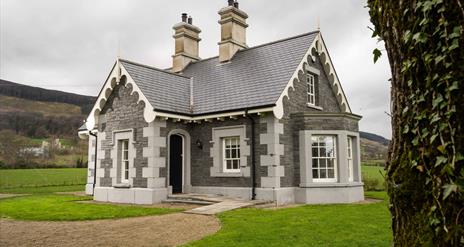 Luxury Gatelodge at Killeavy Castle Estate