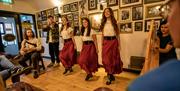 Irish dancing & music at Maddens Bar during the ‘The Belfast Story’ experience