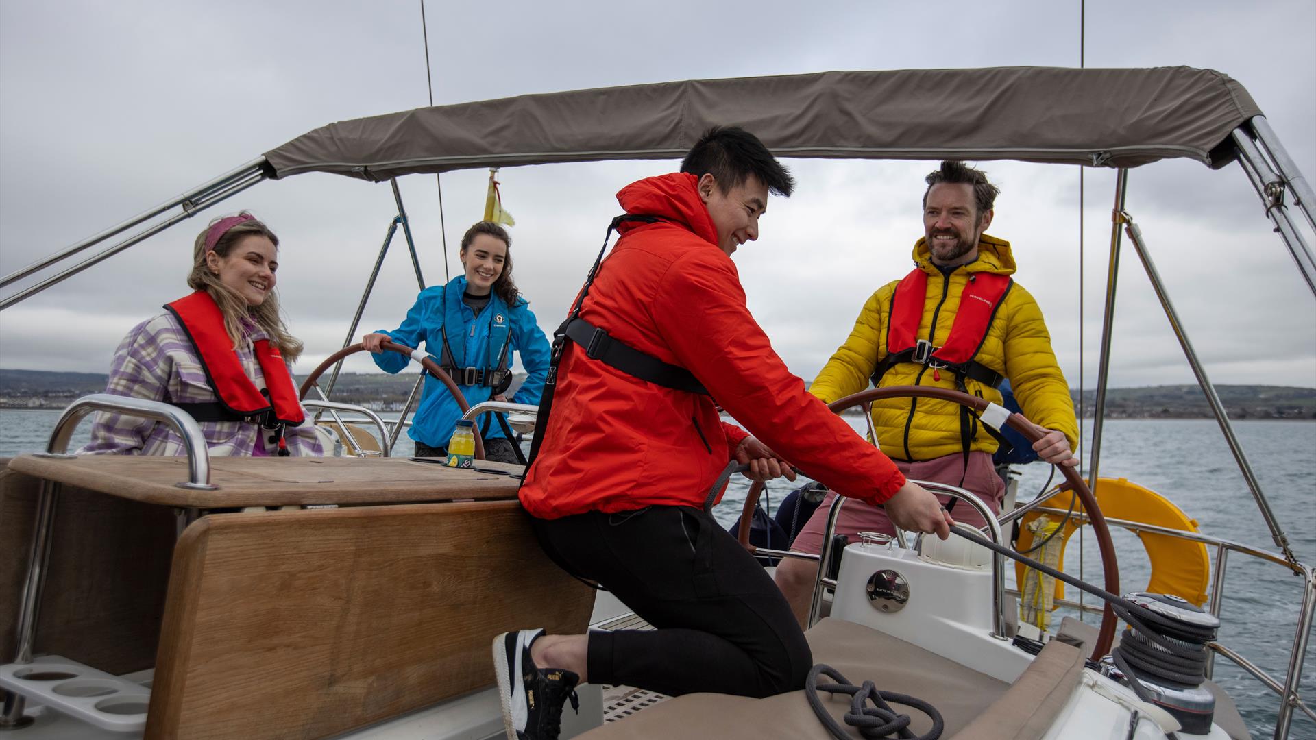 Group learn the ropes of sailing through the Sailing in the Wake of Giants experience