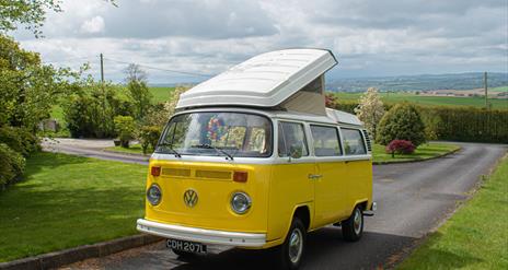 'Buttercup' 1972 VW Westfalia campervan