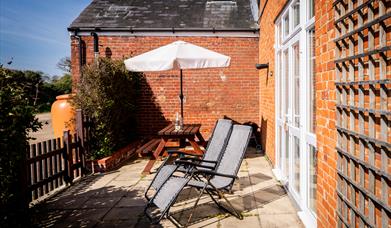 Meadowview Cottage patio